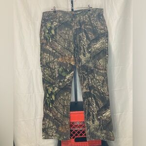 Carhartt Camo relaxed fit pants